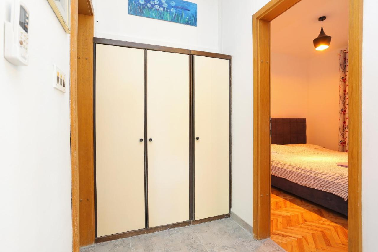 Apartments By The Sea Balica Rat, Omis - 1065 מראה חיצוני תמונה