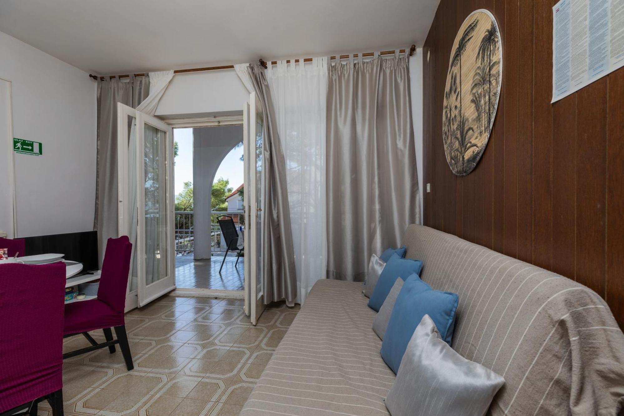 Apartments By The Sea Balica Rat, Omis - 1065 מראה חיצוני תמונה