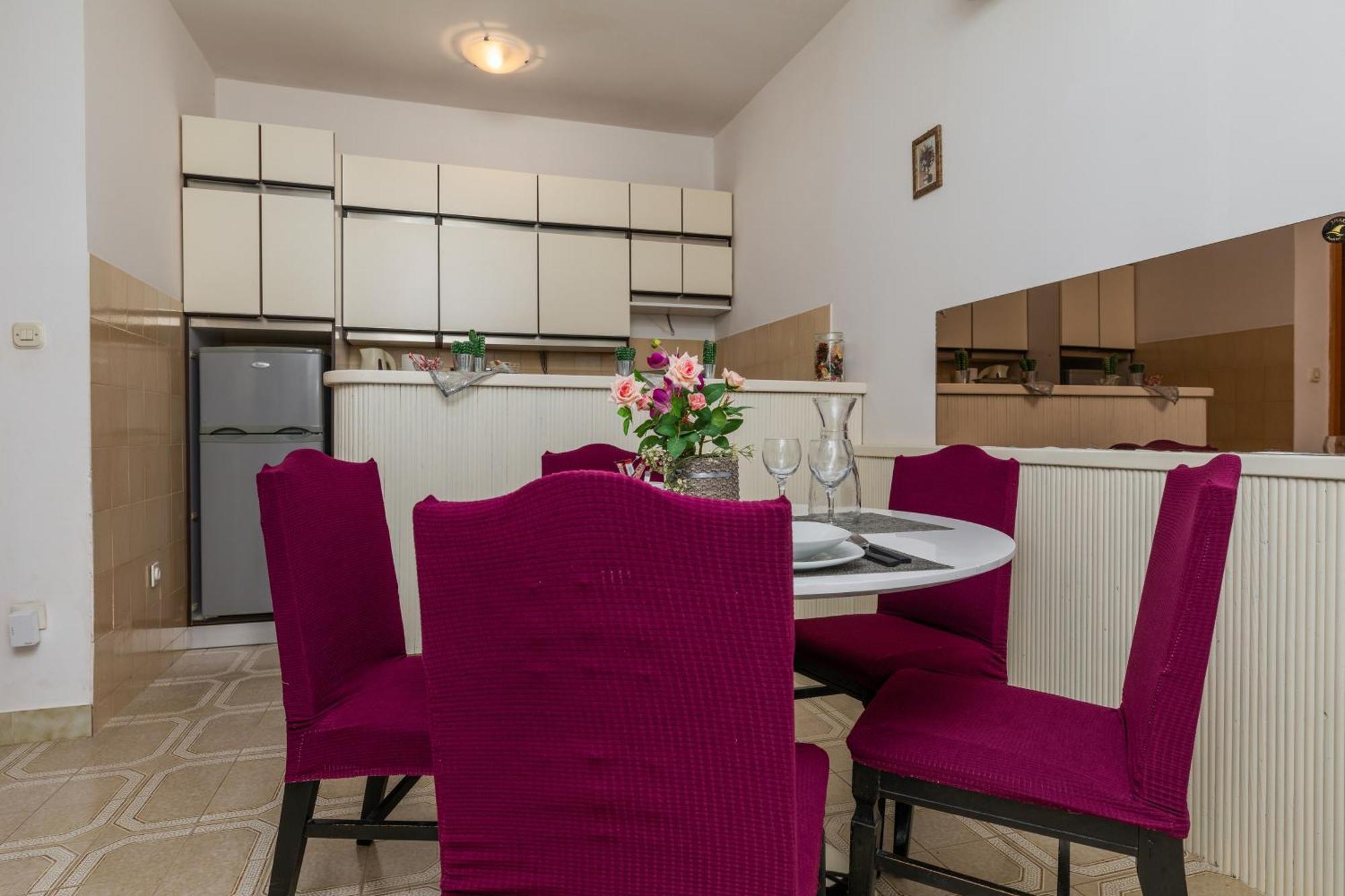 Apartments By The Sea Balica Rat, Omis - 1065 חדר תמונה
